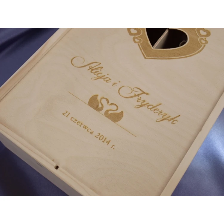 Wooden Box with Glasses for Wedding or Anniversary - SK02