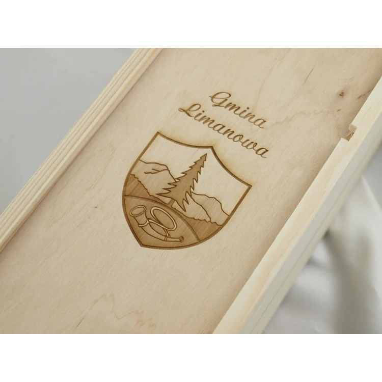 Alcohol box with logo, text or coat of arms