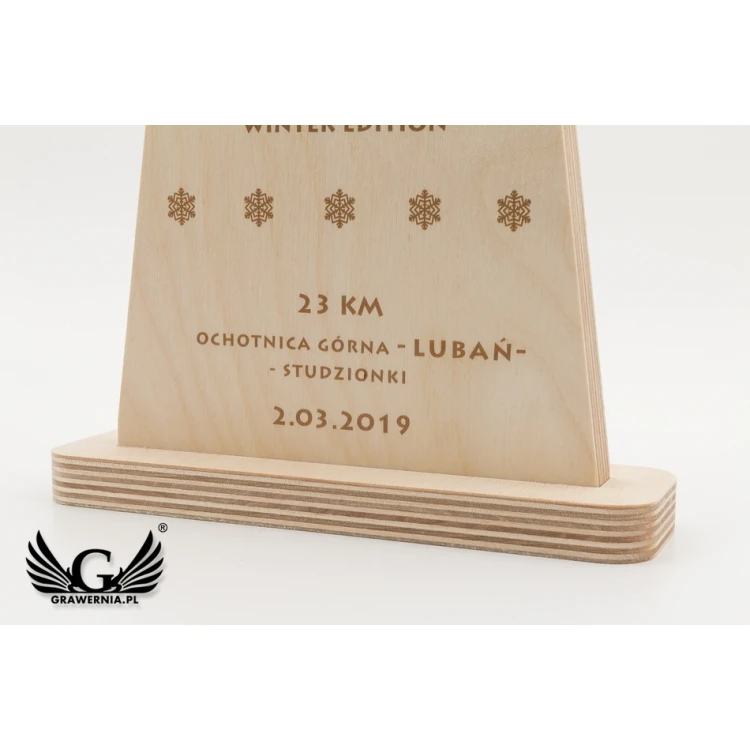 Wooden Statuette - New Trail - model DTA61