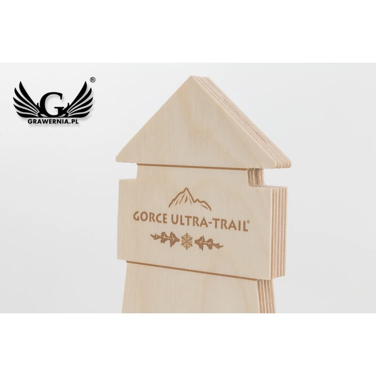 Wooden Statuette - New Trail - model DTA61