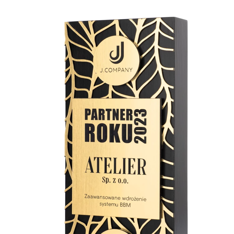 Wooden statuette with logo for partner company - partner of the year - height 23cm - DTA113