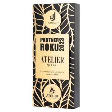 Wooden statuette with logo for partner company - partner of the year - height 23cm - DTA113