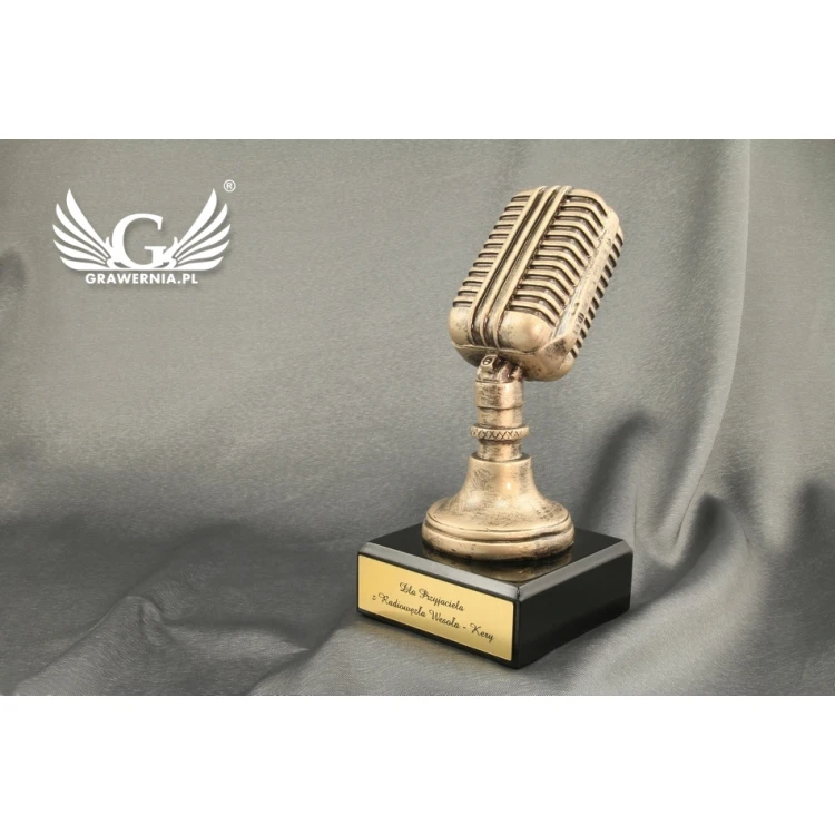 Vintage Microphone Statuette - Attractive Cast Figurine - Height 17 cm - FOL010