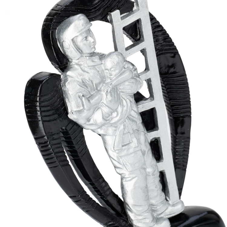 Cast Firefighter Figurine 4 - height 15.5cm - FOL066