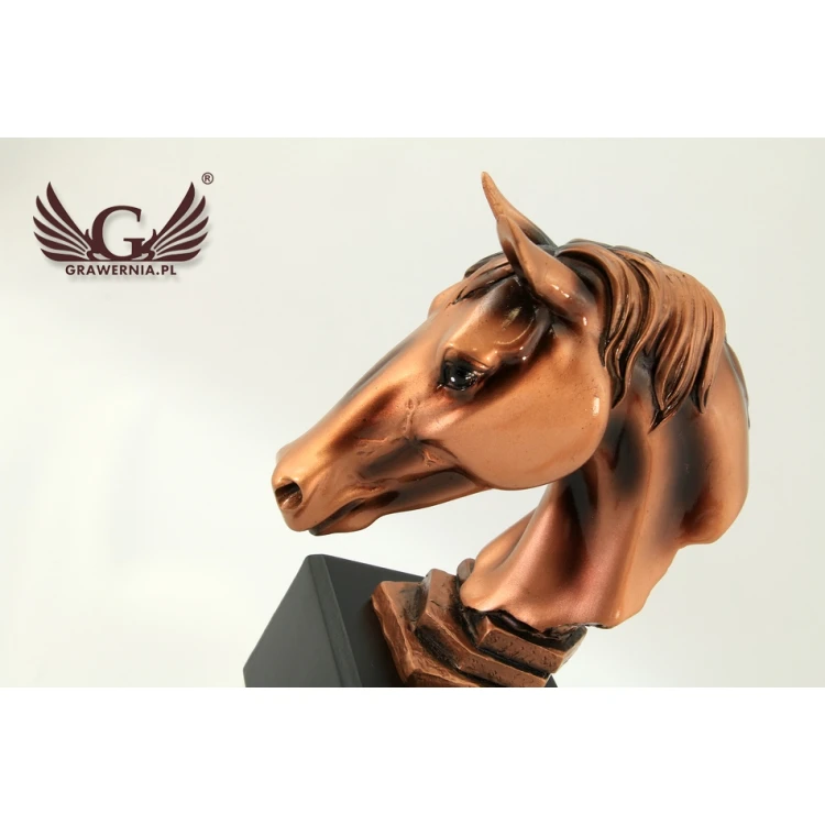 EQUESTRIANISM Statuette - Attractive Cast Figurine - Height 18.5cm