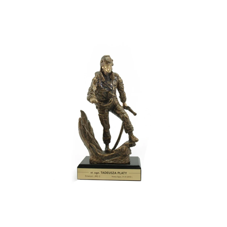 Firefighter Statuette - Attractive Cast Figurine - Height 25 cm