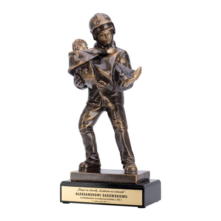 Firefighter statuette - cast with engraving - height 27.5 cm - FOL068