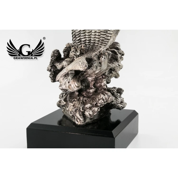 Fishing Statuette 1 - Attractive Cast Figurine - Height 20cm - FOL038