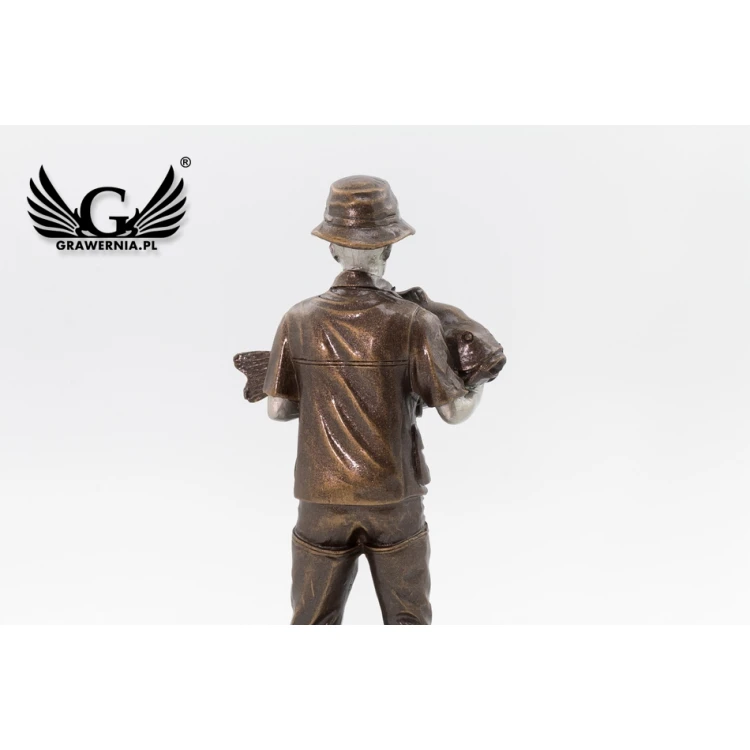 Fisherman Statuette - Attractive Cast Figurine - Height 20cm - FOL043