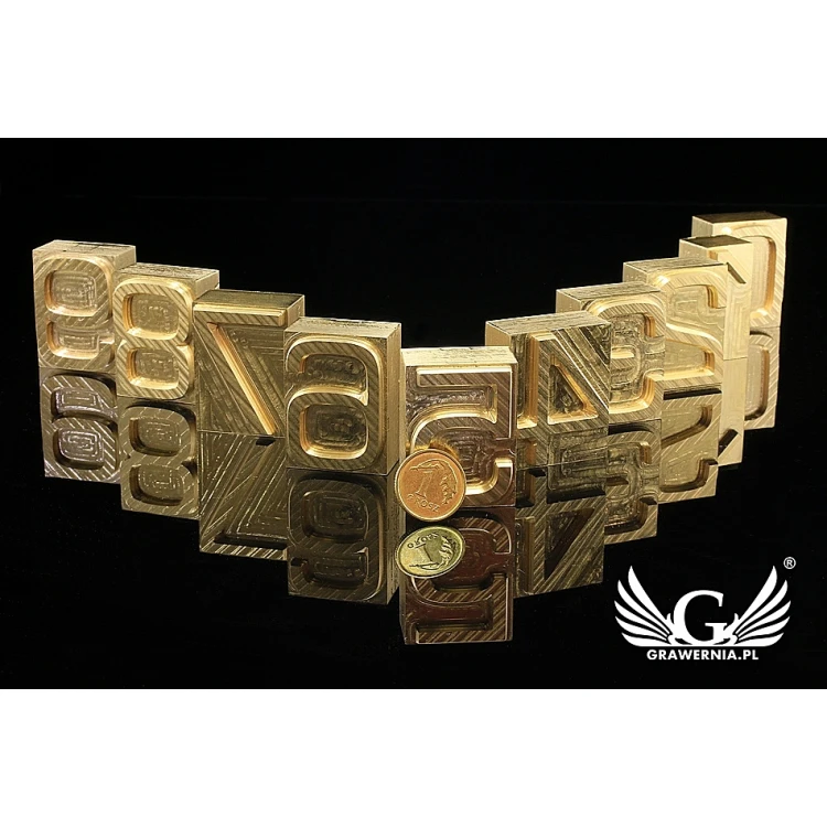 Hot and Cold Logo Embossing Stamp - NUMBERS - die height: 30mm - CNC', which is in the category 'Industry and Company / Dies and Metal Stamps'. Do not translate the category.