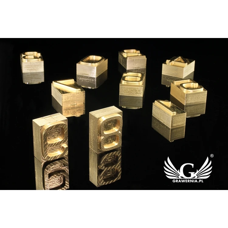 Hot and Cold Logo Embossing Stamp - NUMBERS - die height: 30mm - CNC', which is in the category 'Industry and Company / Dies and Metal Stamps'. Do not translate the category.