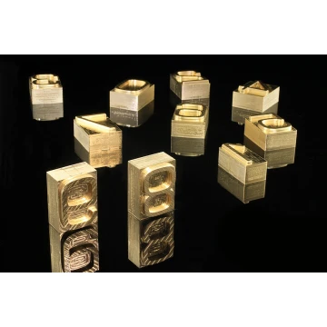 Hot and Cold Logo Embossing Stamp - NUMBERS - die height: 30mm - CNC', which is in the category 'Industry and Company / Dies and Metal Stamps'. Do not translate the category.