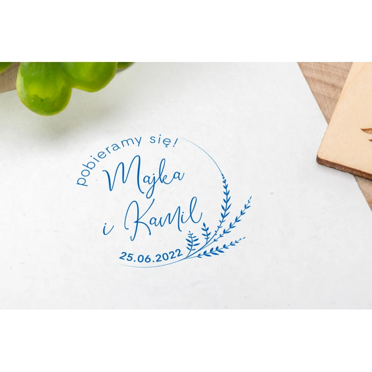 Wedding Stamp We're Getting Married for Ink Stamping - Handle Diameter 40mm - STS030