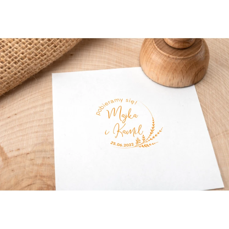 Wedding Stamp We're Getting Married for Ink Stamping - Handle Diameter 40mm - STS030