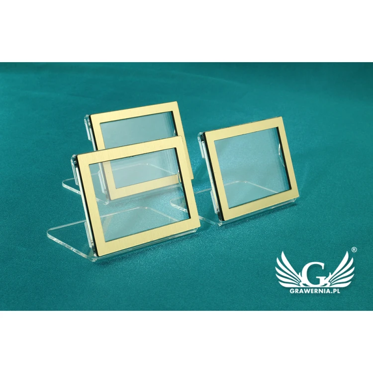 Stands with a window for a note card - NS006 pattern