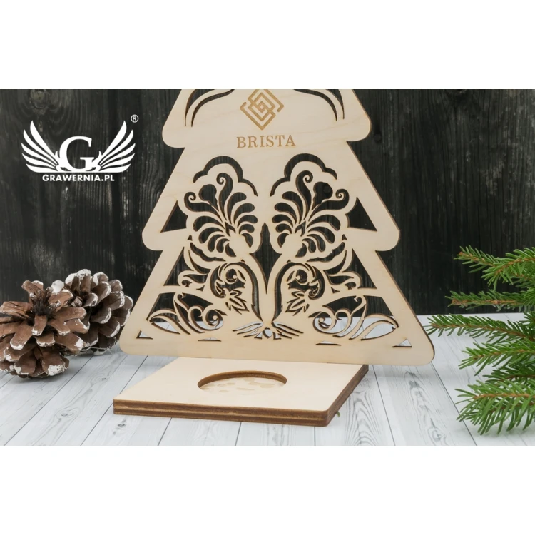 Wooden Christmas Tree Candle Holder with Custom Engraving - height 20.5cm - DEK014