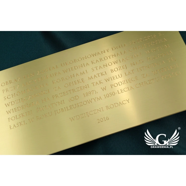 Commemorative Plaque - Brushed and Lacquered Brass - Size 400x200mm