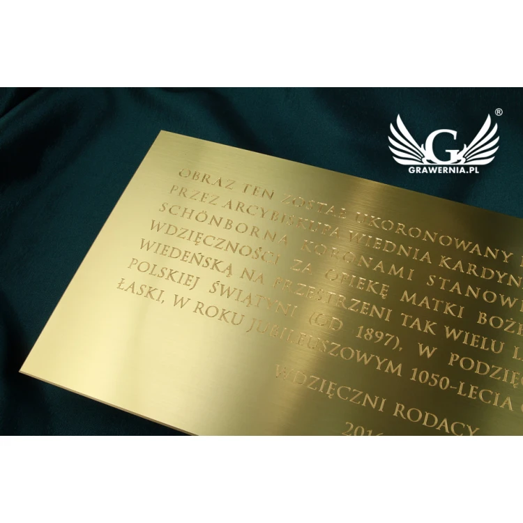 Commemorative Plaque - Brushed and Lacquered Brass - Size 400x200mm