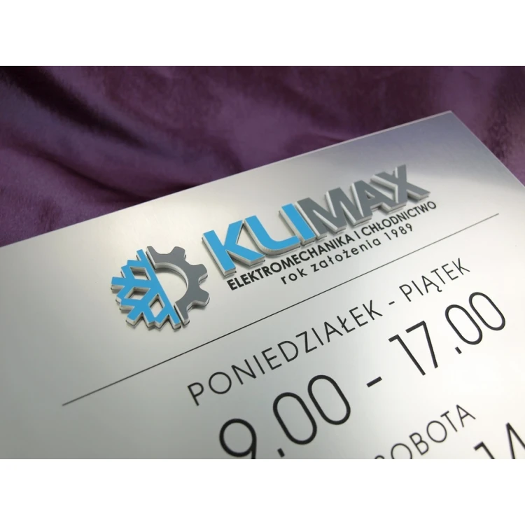 Plaque with embossed logo - SZ038 - size 275x250mm
