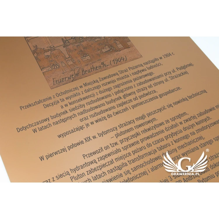 Engraved commemorative plaque with photo - exterior laminate - size 470x680mm - TAB112