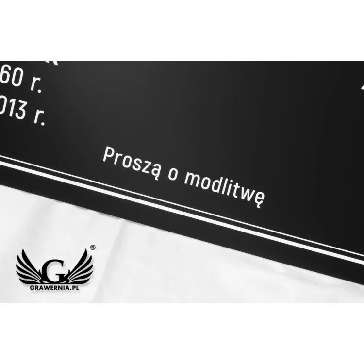 GRAVESTONE PLAQUE - black smooth laminate - white engraving dim. 750x400mm - TAB071