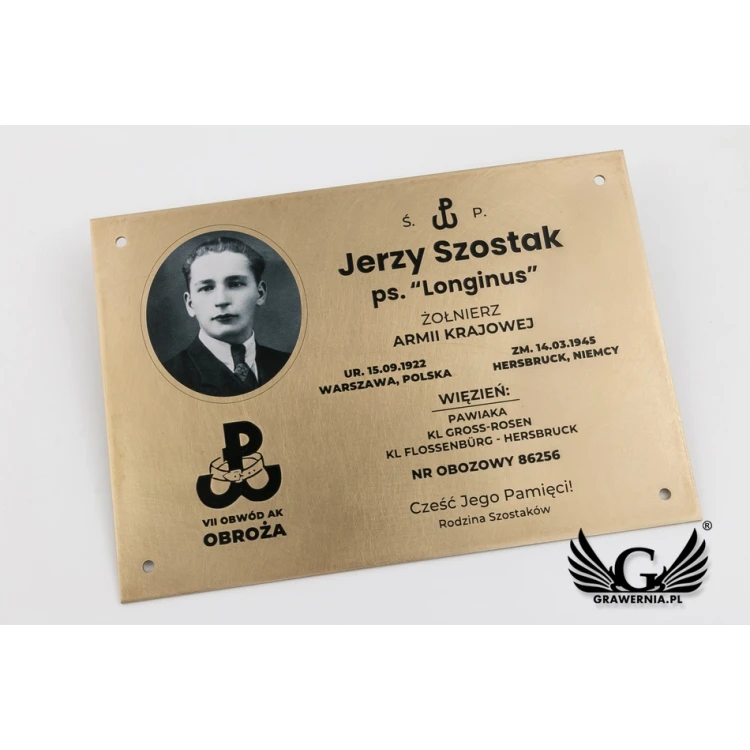 Memorial Plaque with Photo - Brushed and Lacquered Brass - Dimensions 300x210mm - TAB076