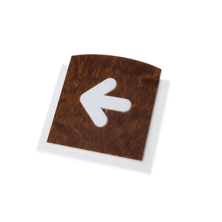 Wooden plaque with embossed pictogram - LEFT ARROW - dimensions: 120x118mm - TAB437