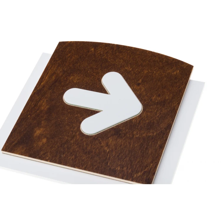 Wooden plaque with embossed pictogram - RIGHT ARROW - dimensions: 120x118mm - TAB438