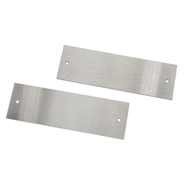 Steel plate with custom engraving - size 80x25x1mm - TS001