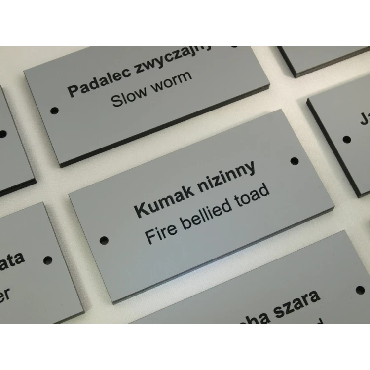 Plaques for terrariums and cages with any engraving - 10x5cm - thickness 4.6mm
