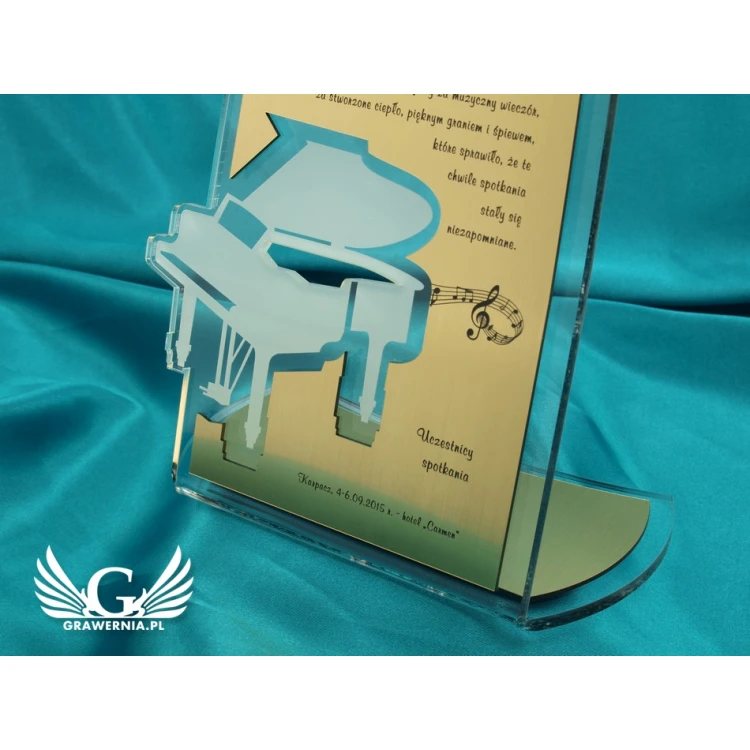 Acrylic Trophy - model DTA20 - height 21 cm