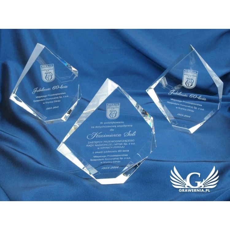 Glass Trophy in Case - DIAMOND