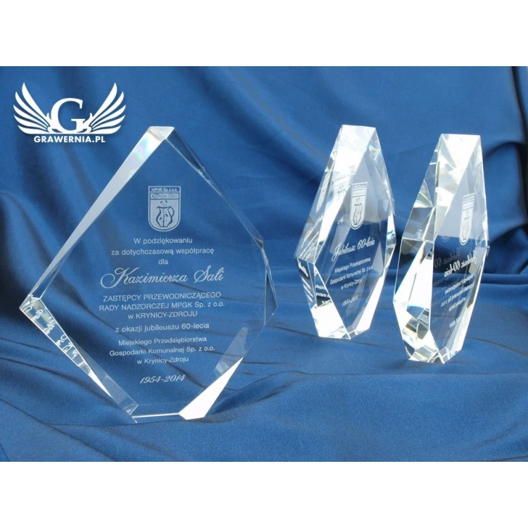 Glass Trophy in Case - DIAMOND