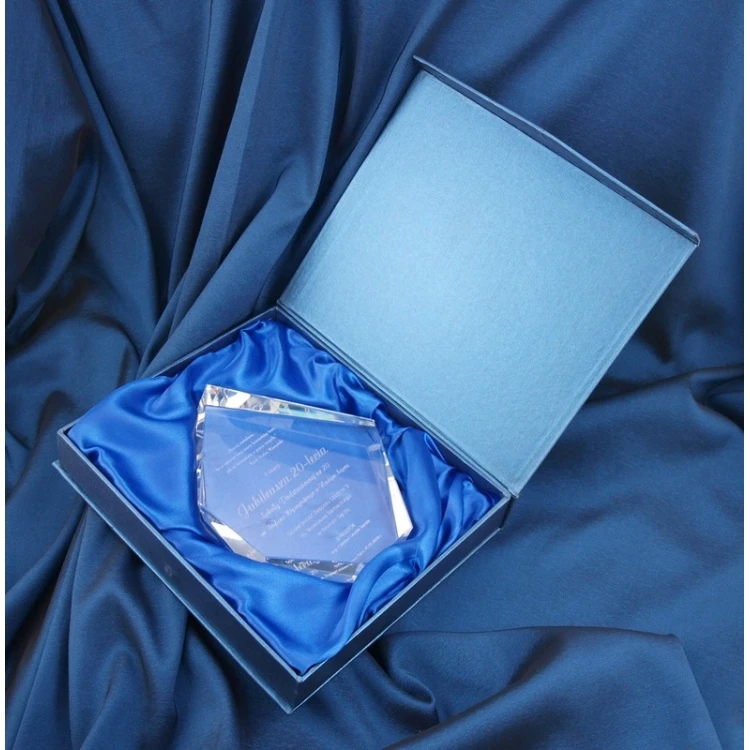 Glass Trophy in Case - DIAMOND