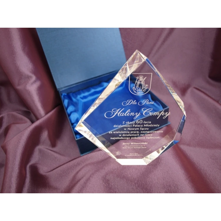 Glass Trophy in Case - DIAMOND