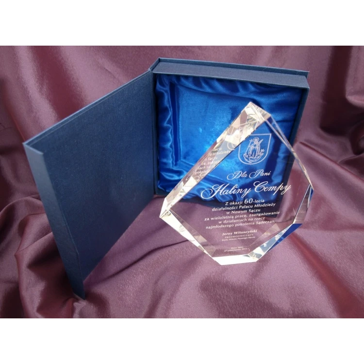 Glass Trophy in Case - DIAMOND