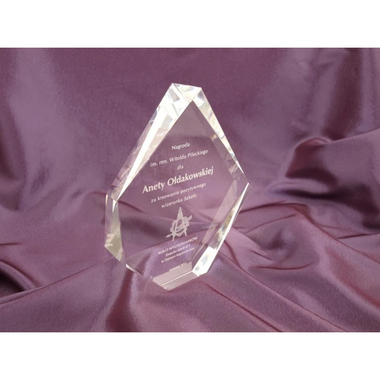 Glass Trophy in Case - DIAMOND