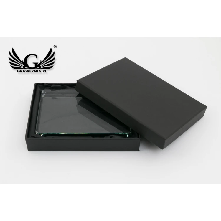 Glass Trophy in Case - Iruna - TSZ101