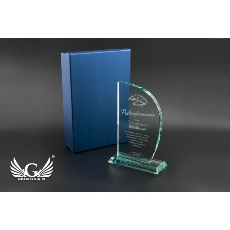 Glass Trophy in Case - Maxima