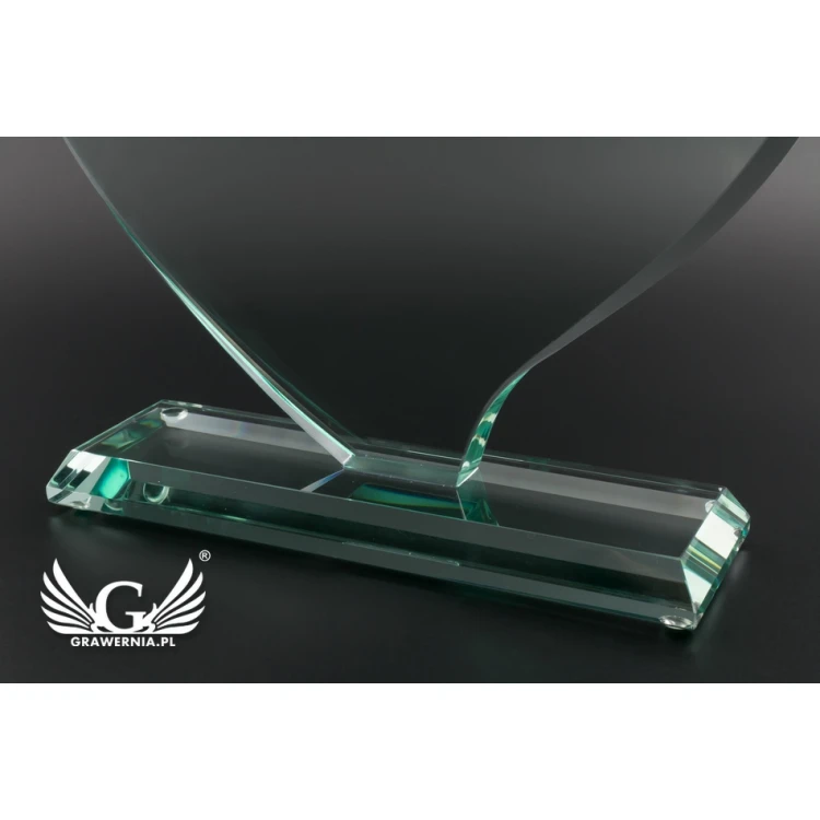 Glass Trophy in Case - HEART 4 - TSZ071