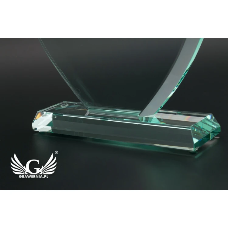 Glass Trophy in Case - HEART 3 - BIRTHDAY - TSZ095