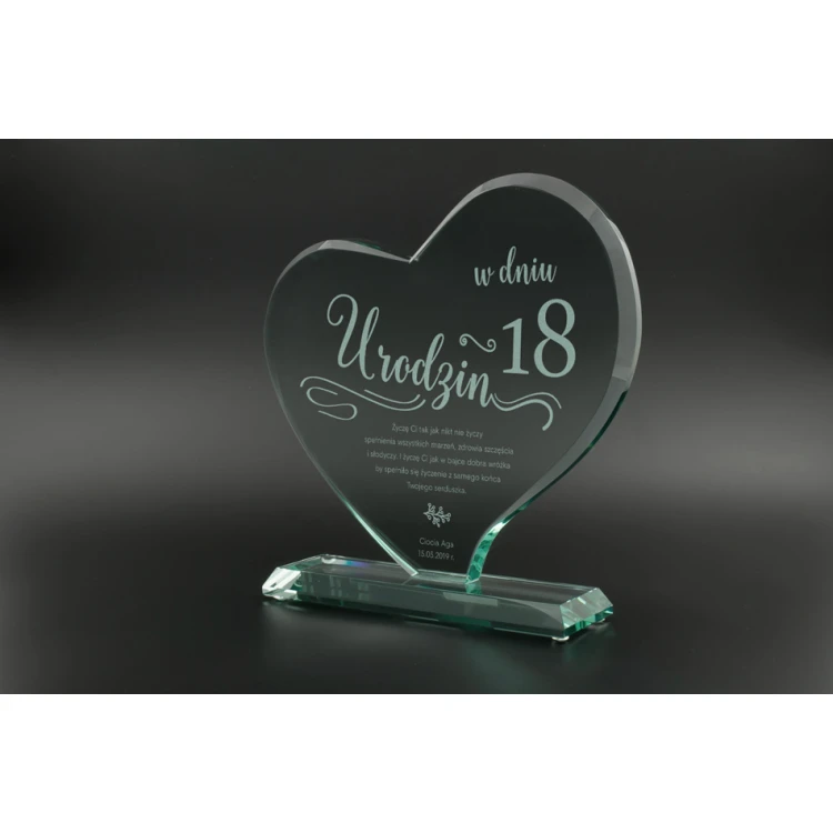 Glass Trophy in Case - HEART 4 - TSZ071