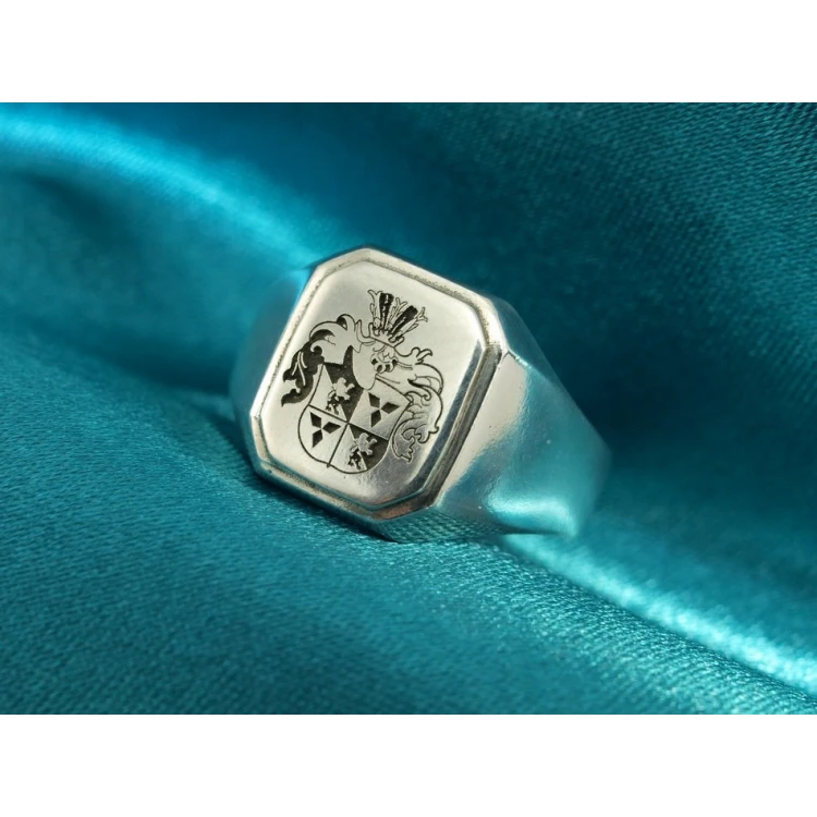 Coat of Arms Engraving Service on Signet Rings - Heraldic Signets - SY010