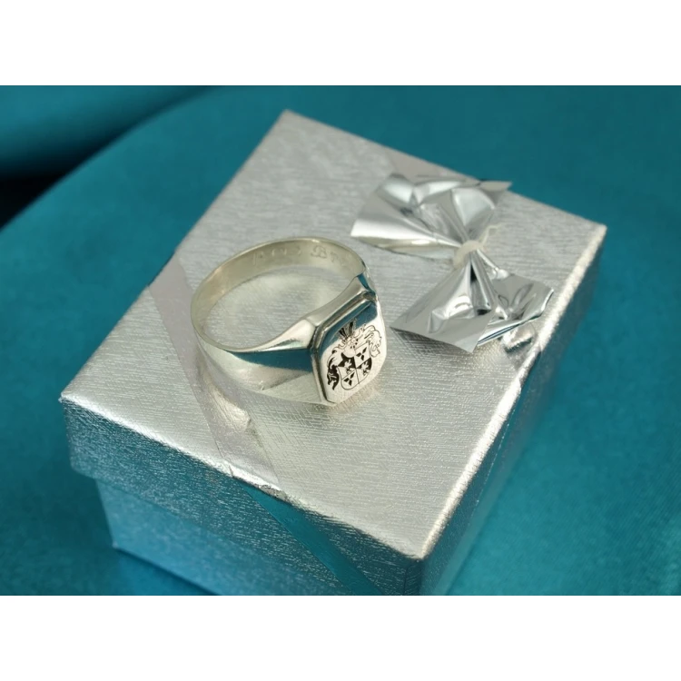 Coat of Arms Engraving Service on Signet Rings - Heraldic Signets - SY010