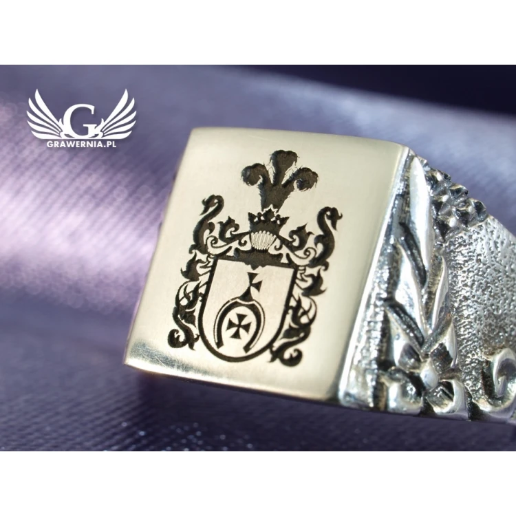 Coat of Arms Engraving Service on Signet Rings - Heraldic Signets - SY013