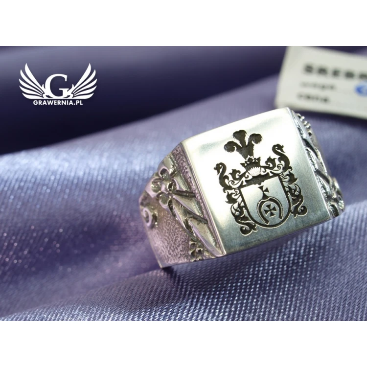 Coat of Arms Engraving Service on Signet Rings - Heraldic Signets - SY013