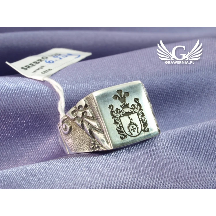 Coat of Arms Engraving Service on Signet Rings - Heraldic Signets - SY013