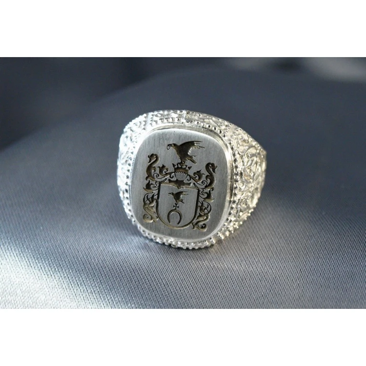 Coat of Arms Engraving Service on Signet Rings - Heraldic Signets - SY002