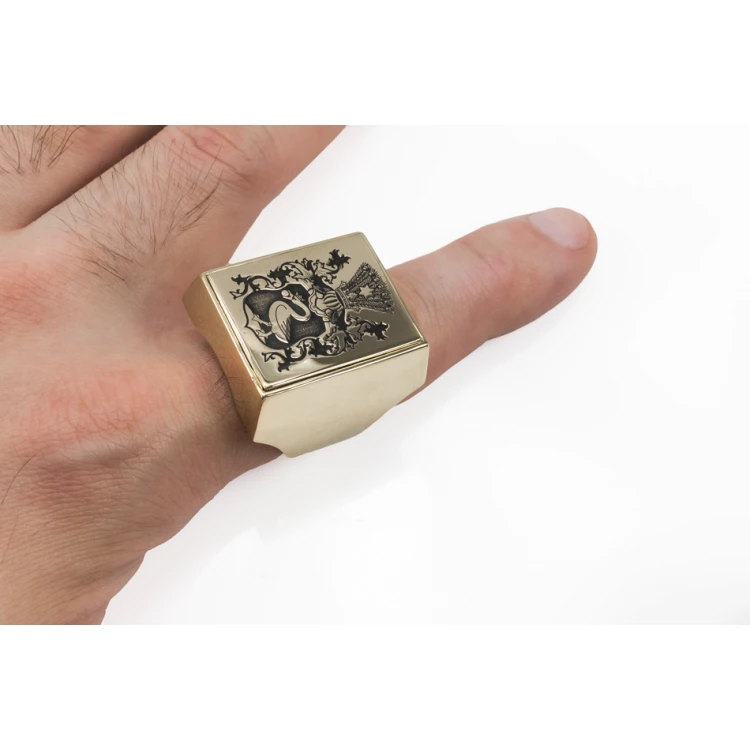 Coat of Arms Engraving Service on a Signet Ring - Heraldic Signet - SY031