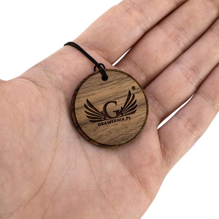Wooden key ring with engraving - solid walnut wood - size 34 mm - BRL040